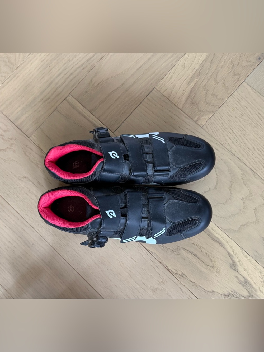 Peloton Bike Black and Red Road Cycling Shoes size 44 New clipped in once